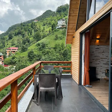 Rizelove Bed & Breakfast Camlihemsin